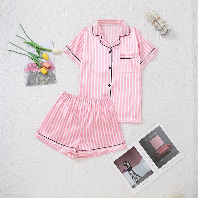 Pyjama Satin Rayé Femme – Chemise Chic et Short Assorti