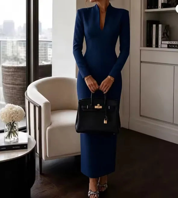 Robe femme fourreau à col V et taille haute