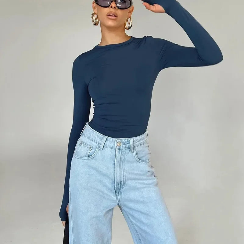 T-shirt Basique Femme – Coupe Ajustée et Manches Longues