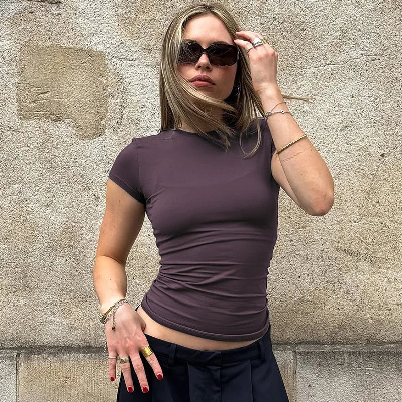 T-shirt court femme élégant à manches courtes