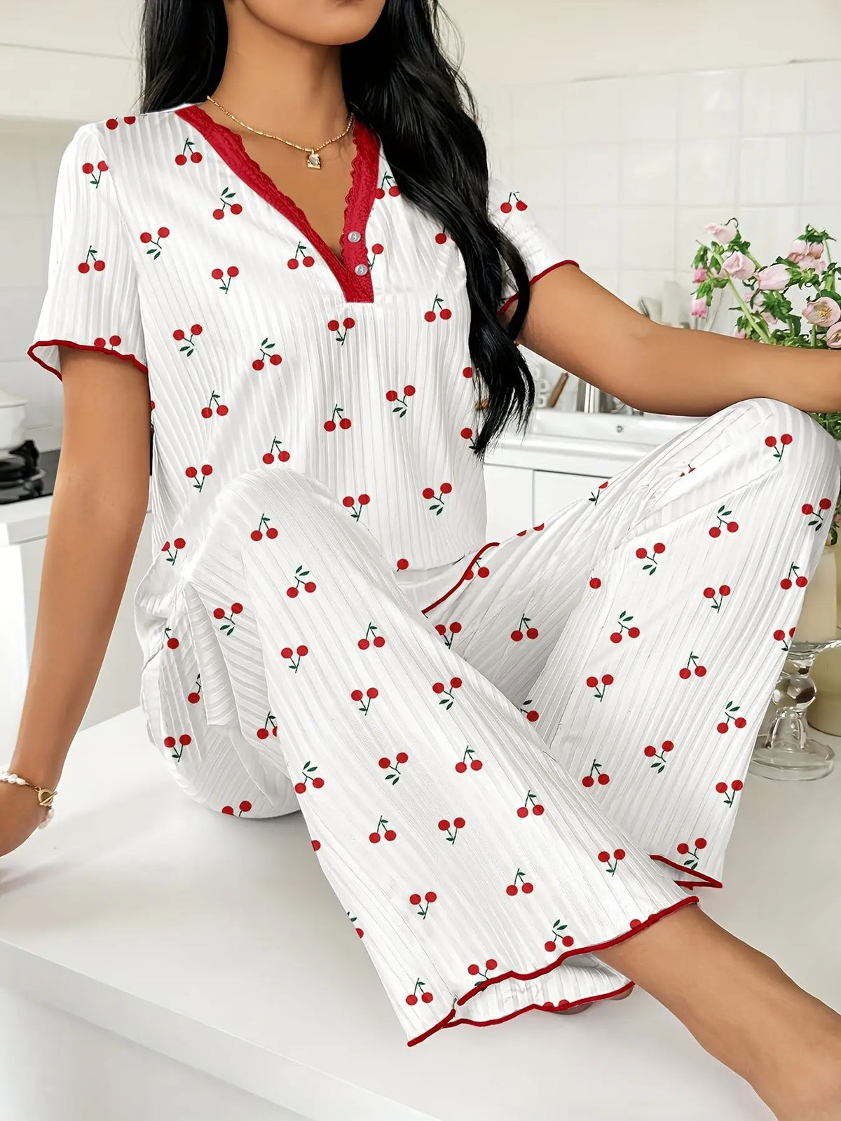 Pyjama Chaud à Cœurs Femme – Haut Manches Courtes et Pantalon