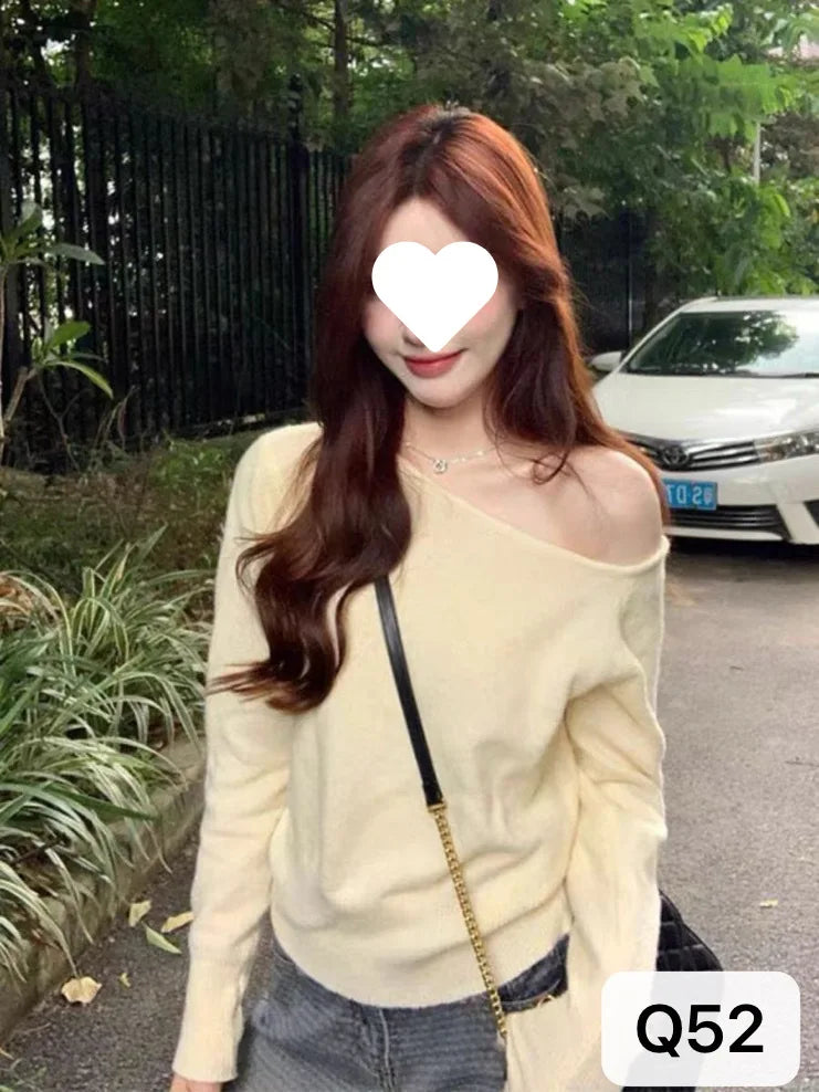 Haut Court en Maille Femme – Coupe Ample et Épaules Tombantes