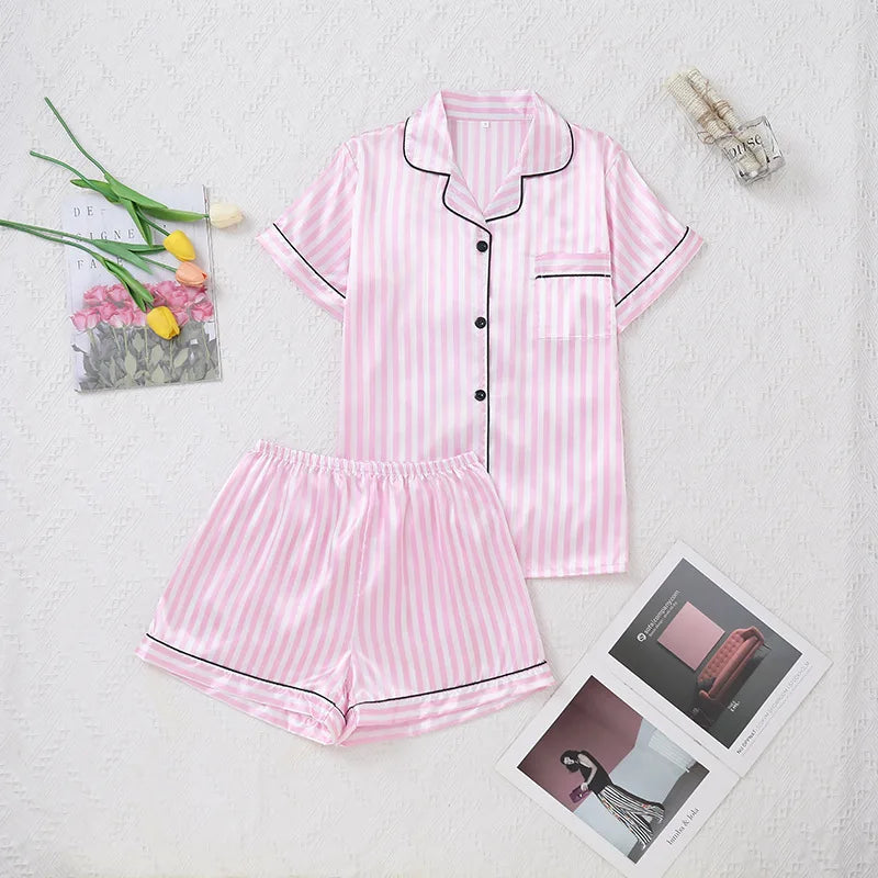 Pyjama Satin Rayé Femme – Chemise Chic et Short Assorti