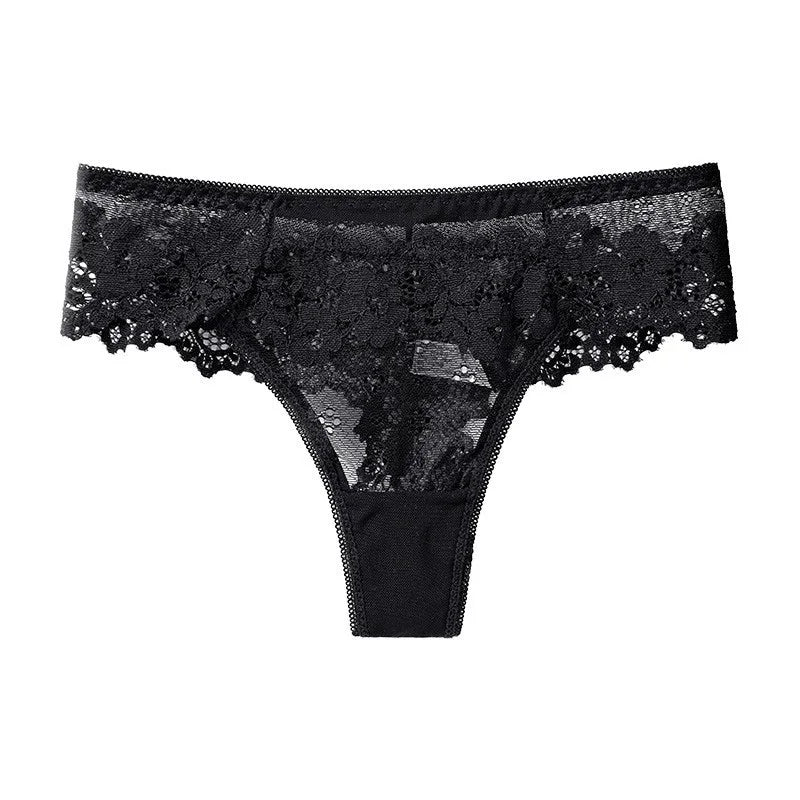 Élégance et séduction : Le string en dentelle noire indispensable pour femmes