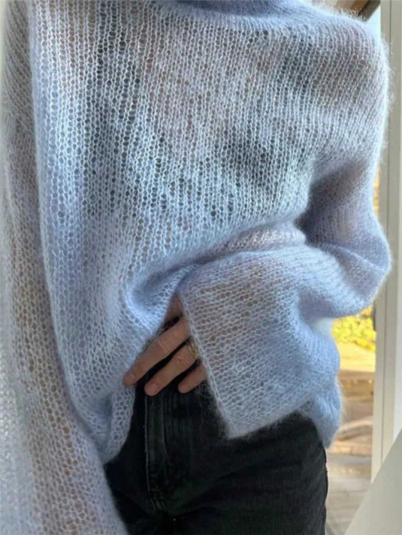 Pull femme en maille douce à col montant
