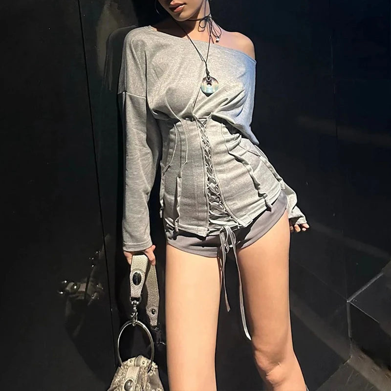 Top femme à col asymétrique épaules dénudées et laçage