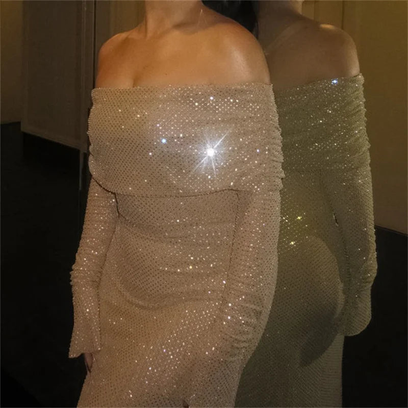 Robe longue femme plissée à paillettes et manches évasées