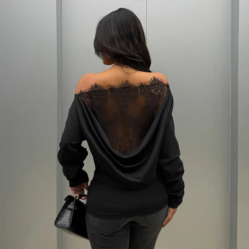 T-shirt Vintage Femme – Col Asymétrique et Dentelle