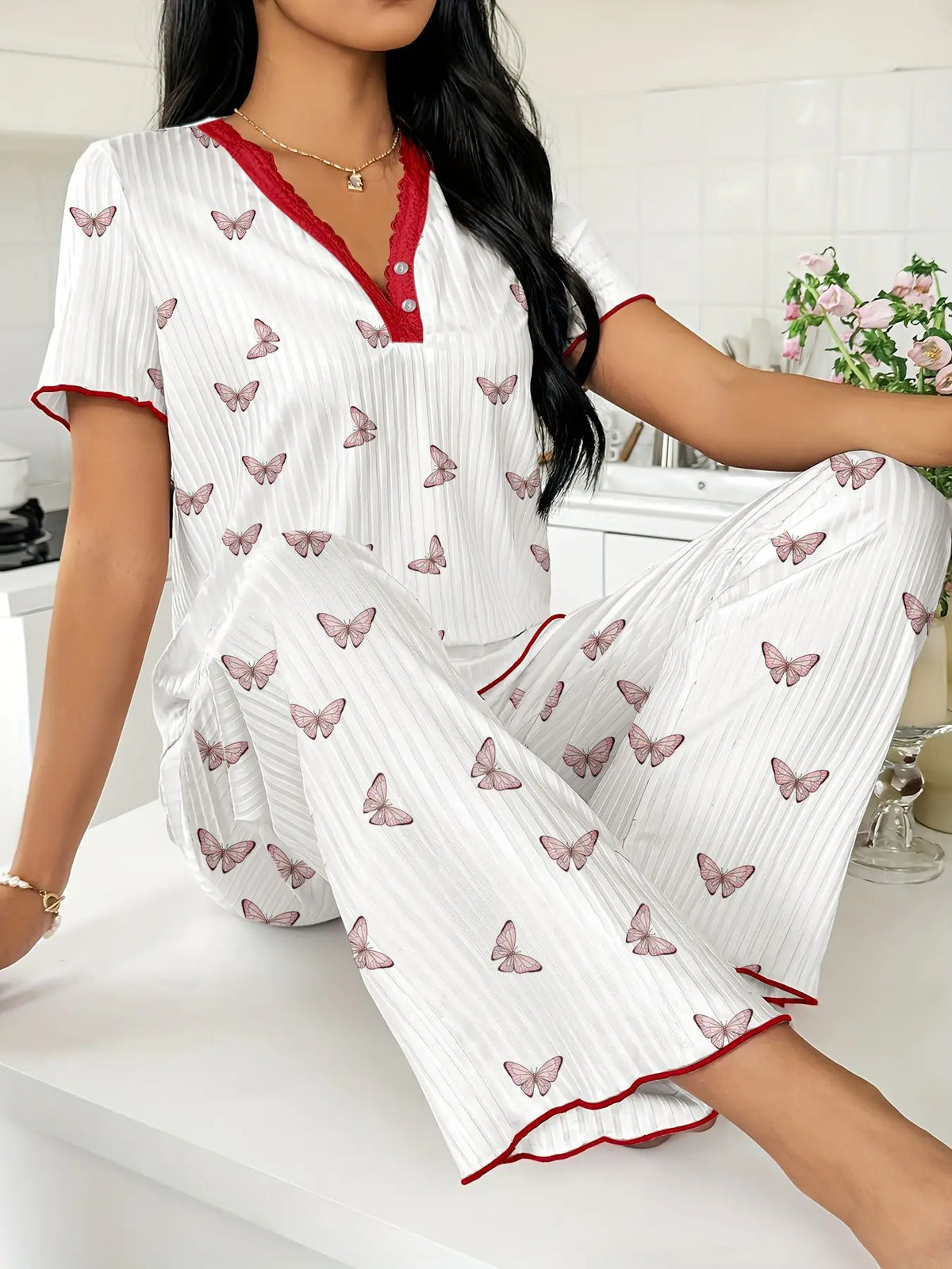 Pyjama Chaud à Cœurs Femme – Haut Manches Courtes et Pantalon
