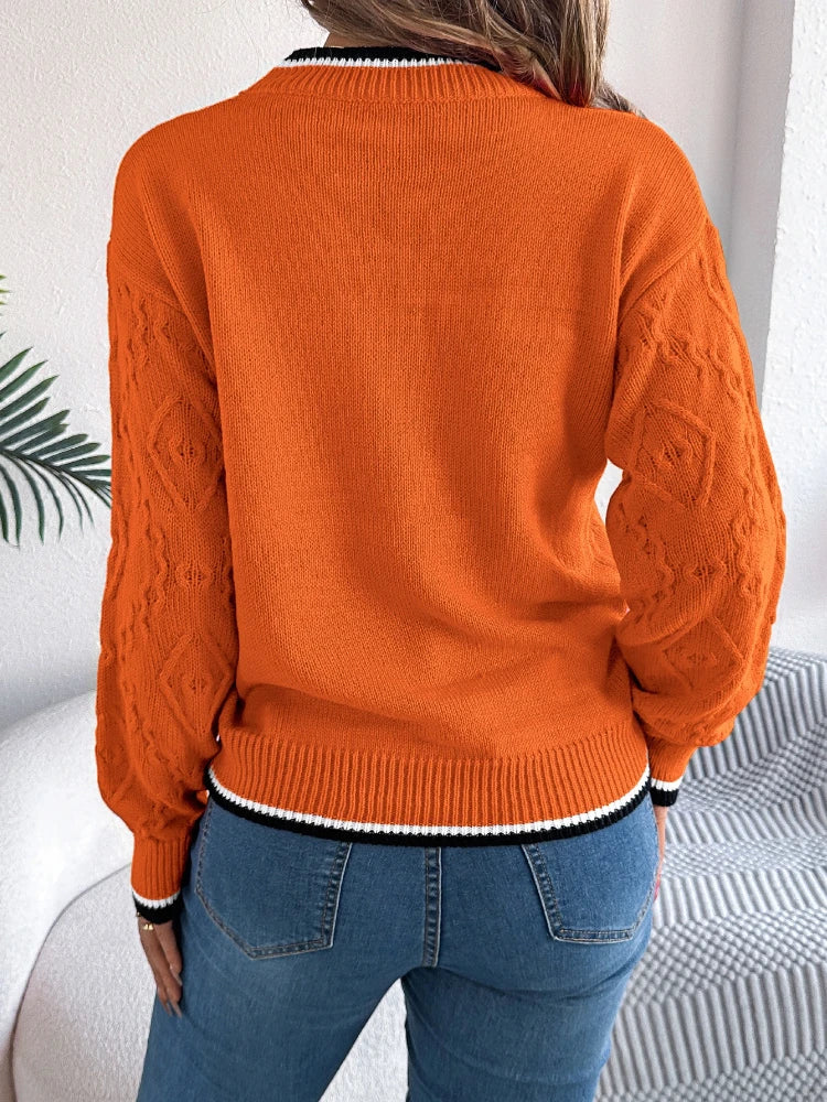 Pull Torsadé Femme – Bordures Contrastantes