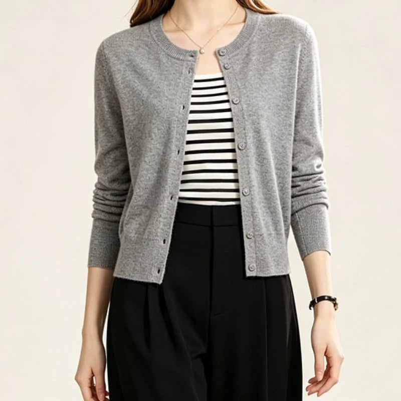 Cardigan Court en Maille Femme – Coupe Ample et Unie