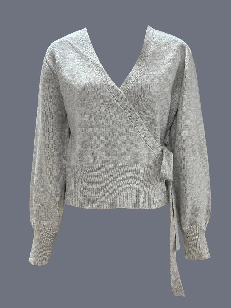Pull Élégant Femme – Col V et Laçage