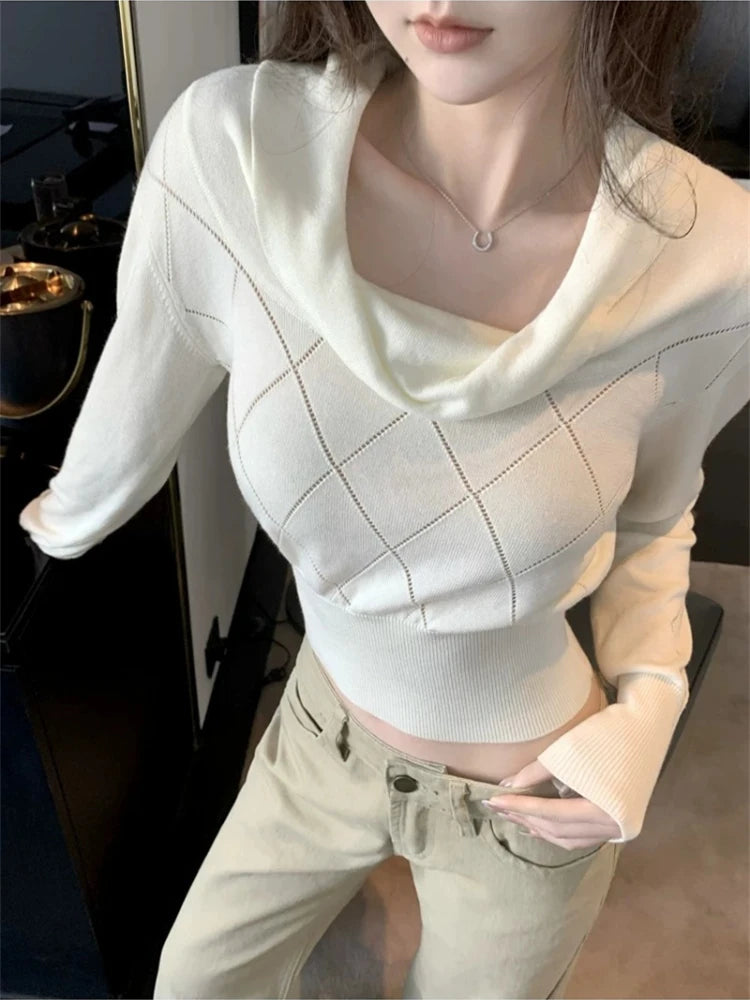 Pull Court Femme – Motif Losanges et Col Drapé