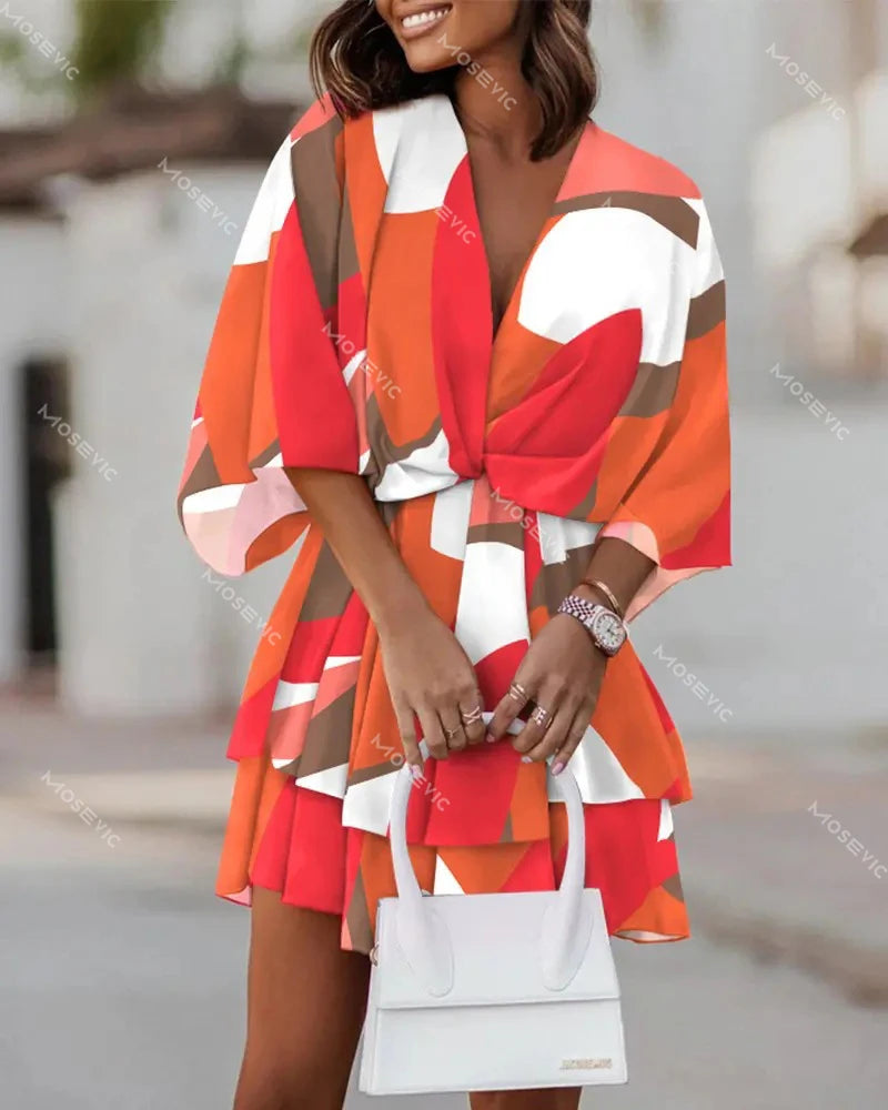 Mini-Robe Femme – Col V Profond et Imprimé Original
