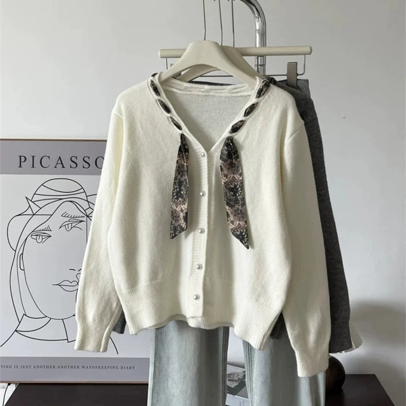 Cardigan Fin Femme – Maille et Écharpe en Soie