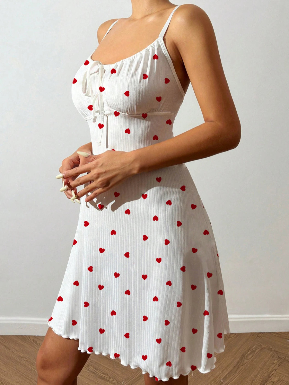 Nuisette Courte Femme – Cœurs et Col Licou