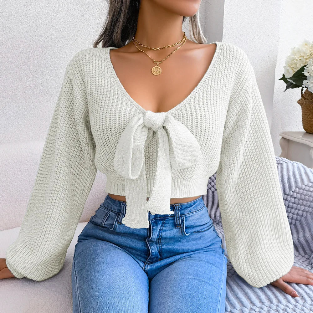 Pull Court Femme – Nœud Décoratif et Manches Évasées