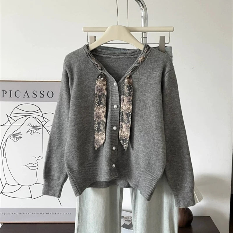 Cardigan Fin Femme – Maille et Écharpe en Soie