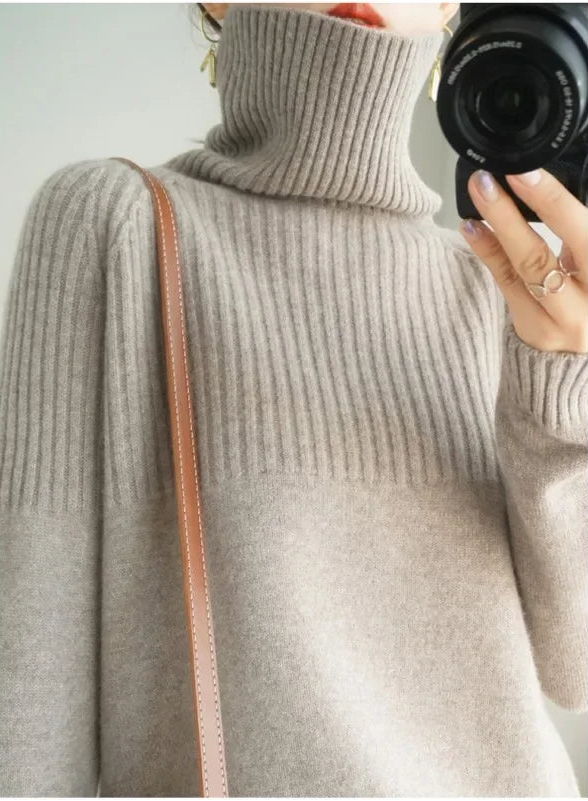 Pull Ample Femme – Maille et Col Roulé