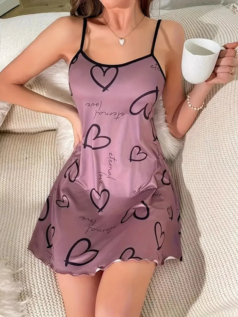Nuisette Courte Femme – Cœurs, Lettres et Bord Ondulé