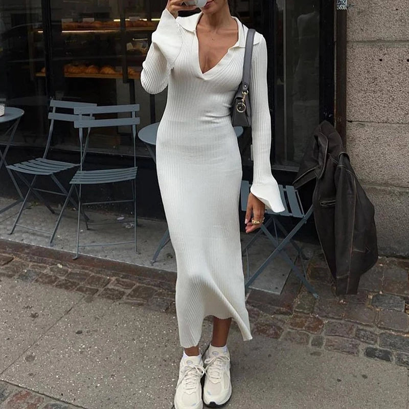Robe longue femme en maille ajustée à col V et manches longues