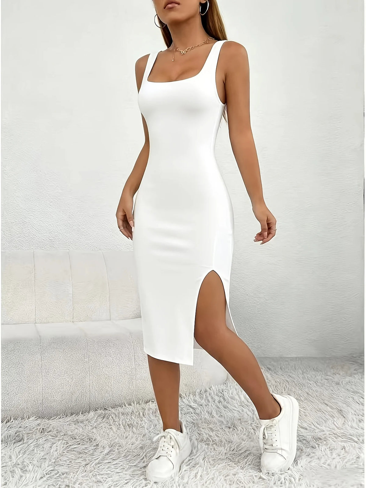 Robe Femme – Col Carré, Taille Cintrée et Fente