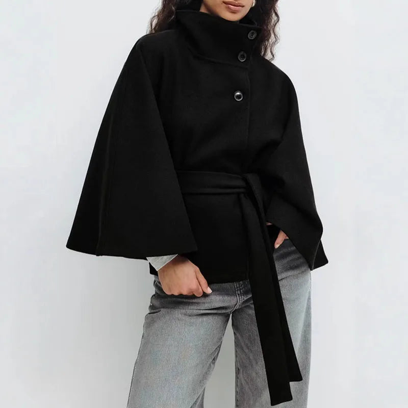 Veste à Col Montant Femme – Laçage et Ceinture