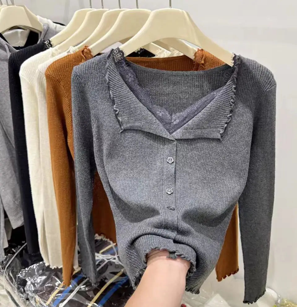 Cardigan Côtelé Femme – Bordures en Dentelle