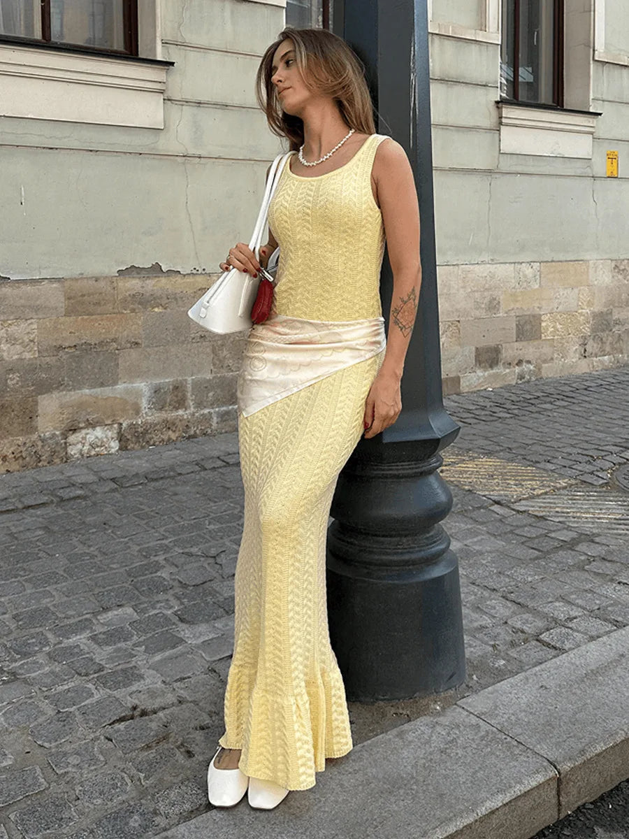 Robe en Maille Femme – Col V et Coupe Sirène