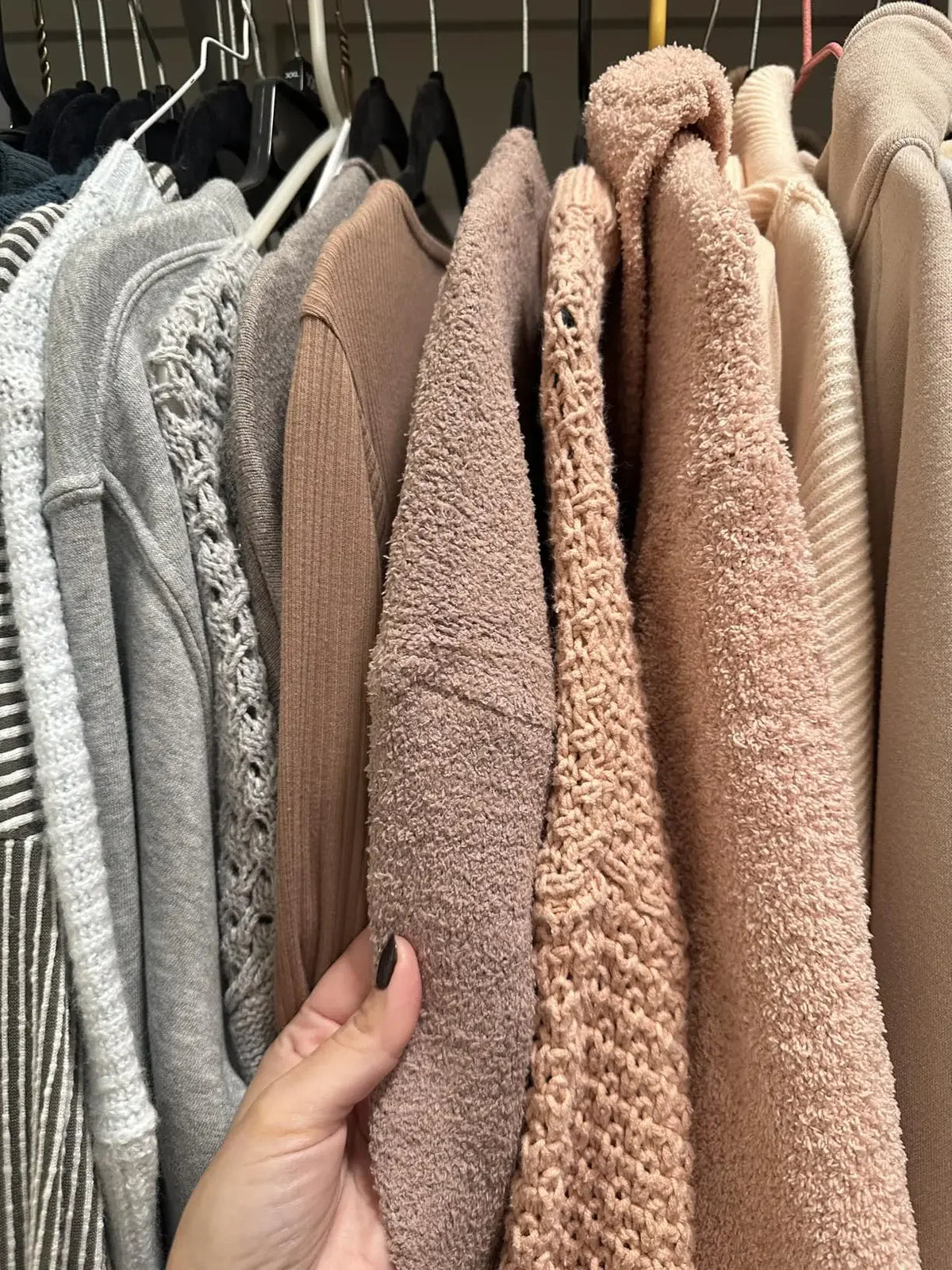 Pull Femme – Maille Épaisse et Manches Longues