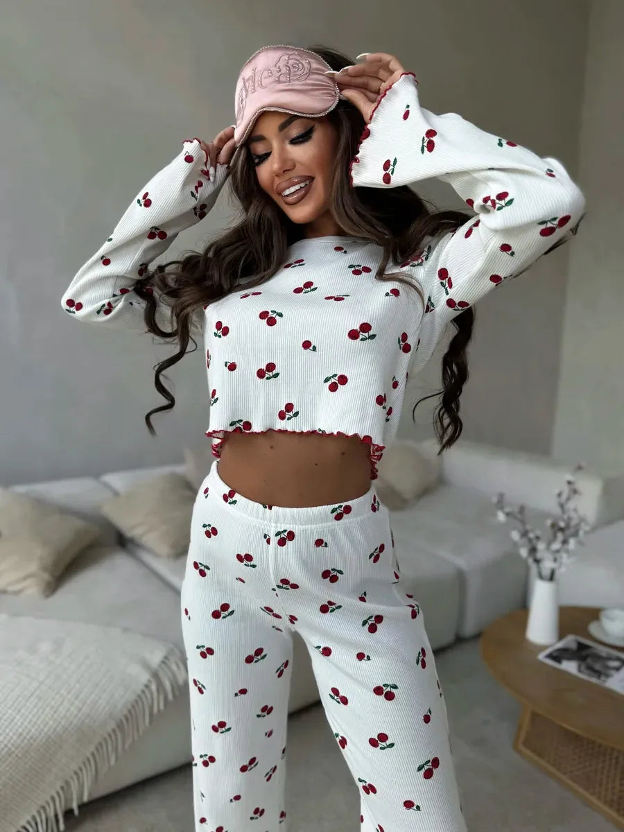Pyjama à Cerises Femme – Ensemble 2 Pièces Style Y2K