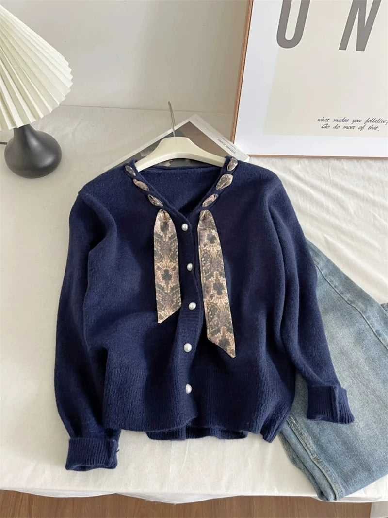 Cardigan Fin Femme – Maille et Écharpe en Soie