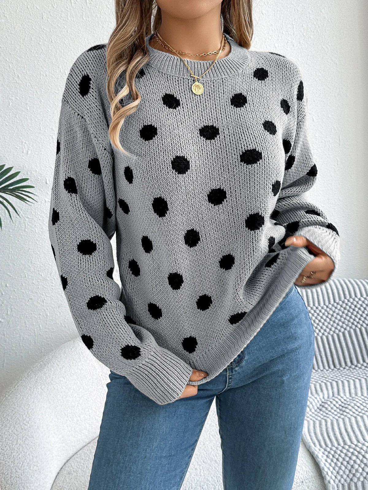 Pull à Pois Femme – Maille et Motifs Contrastés