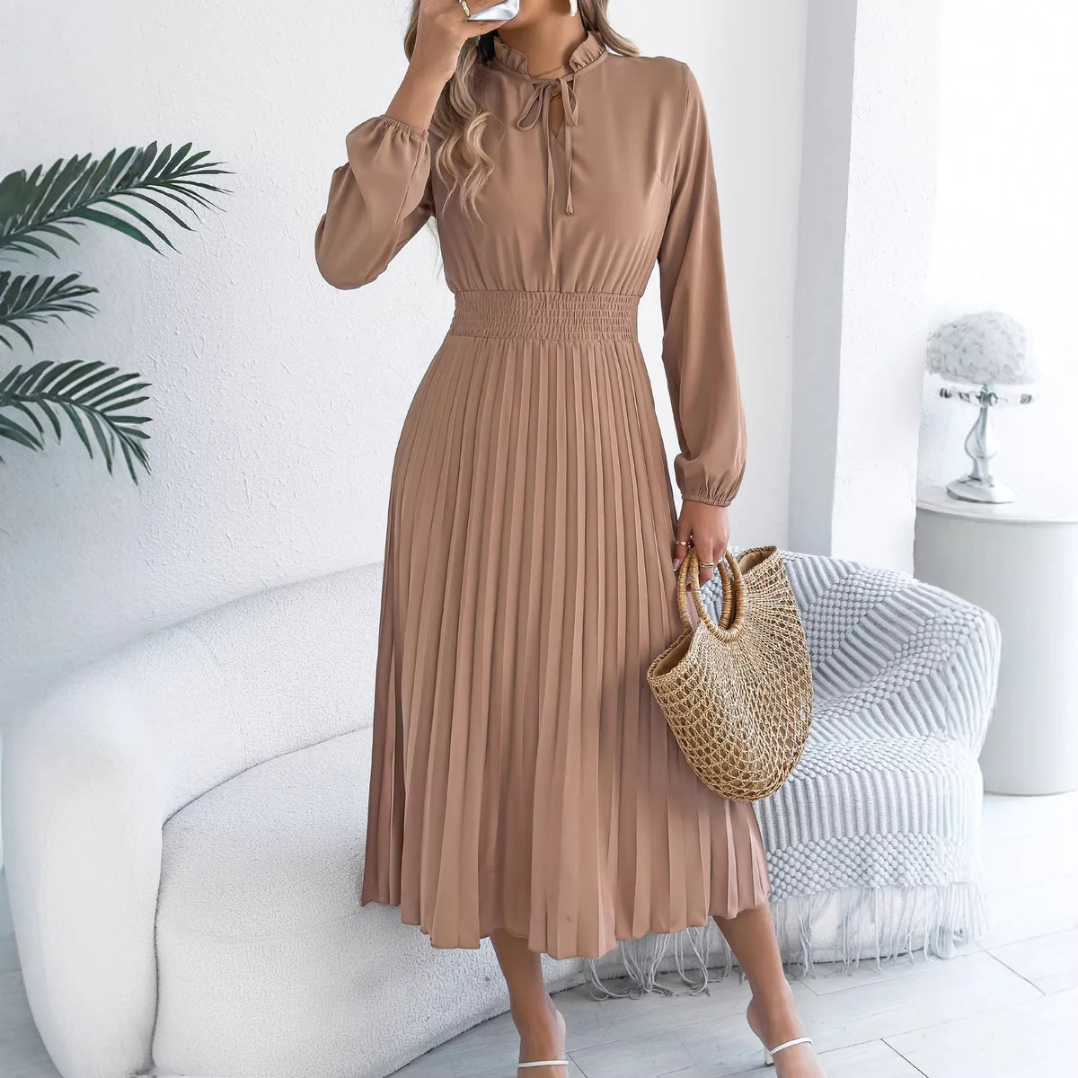 Robe Midi Plissée Femme – Manches Lanternes et Taille Smockée