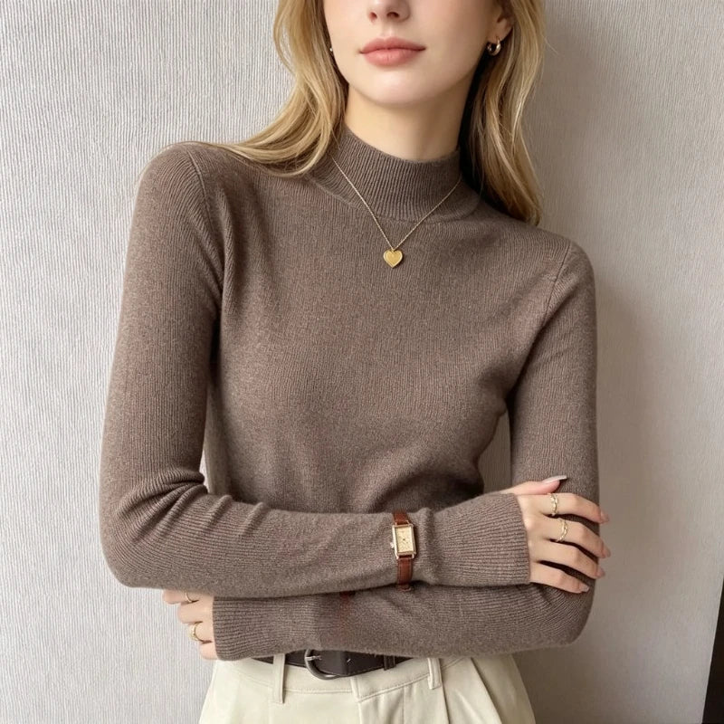 Pull Doux Femme – Maille et Col Semi-Montant