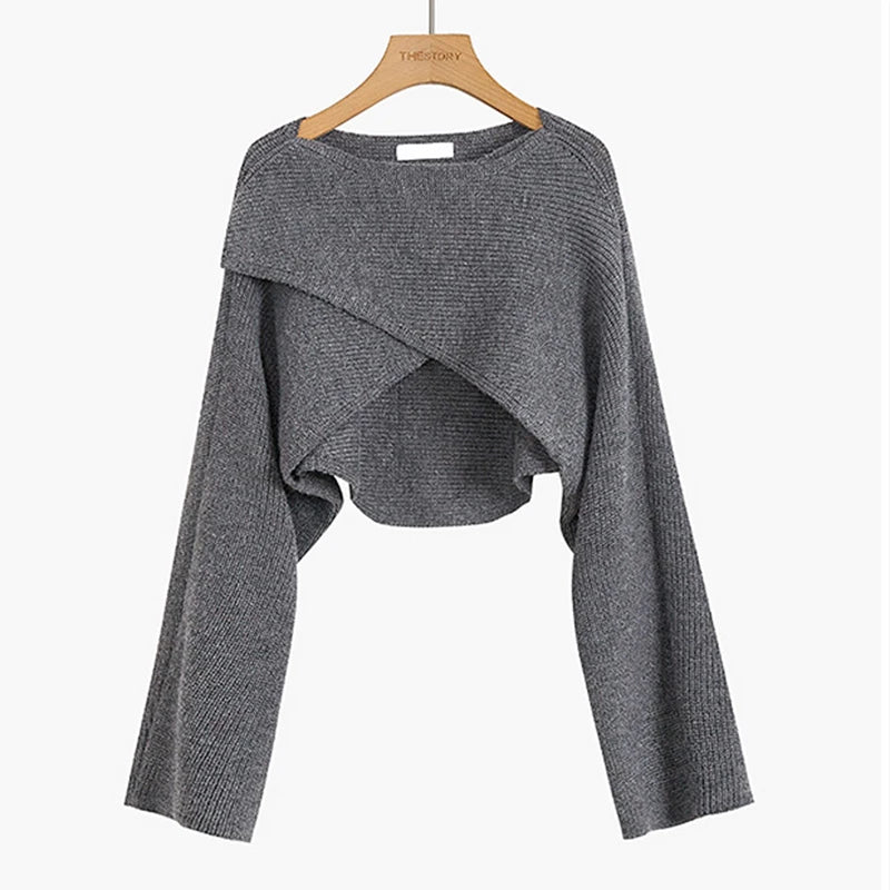 Pull Court Asymétrique Femme – Maille Unie et Manches Longues