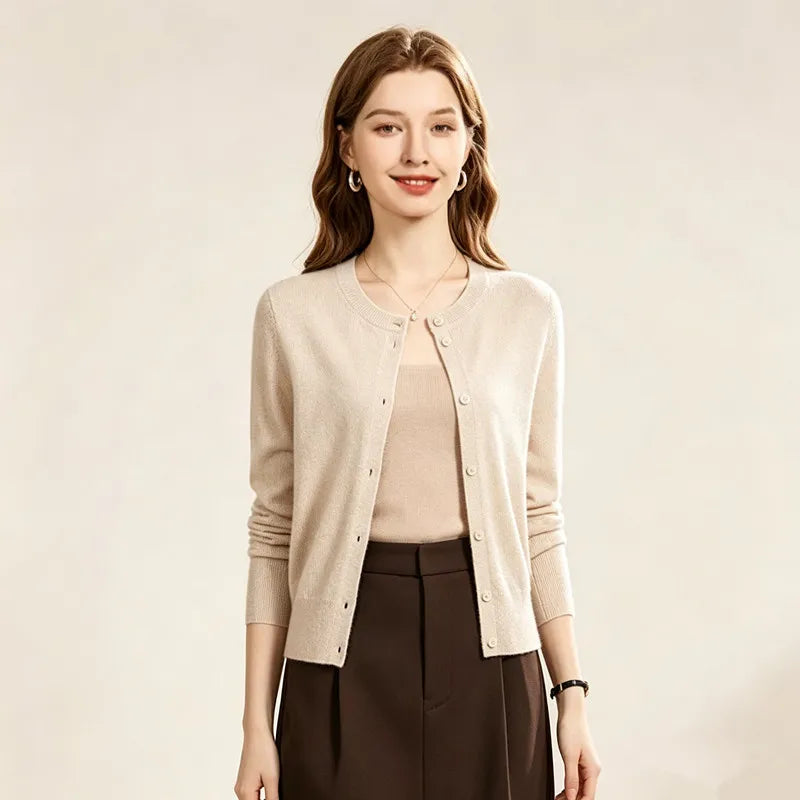 Cardigan Court en Maille Femme – Coupe Ample et Unie