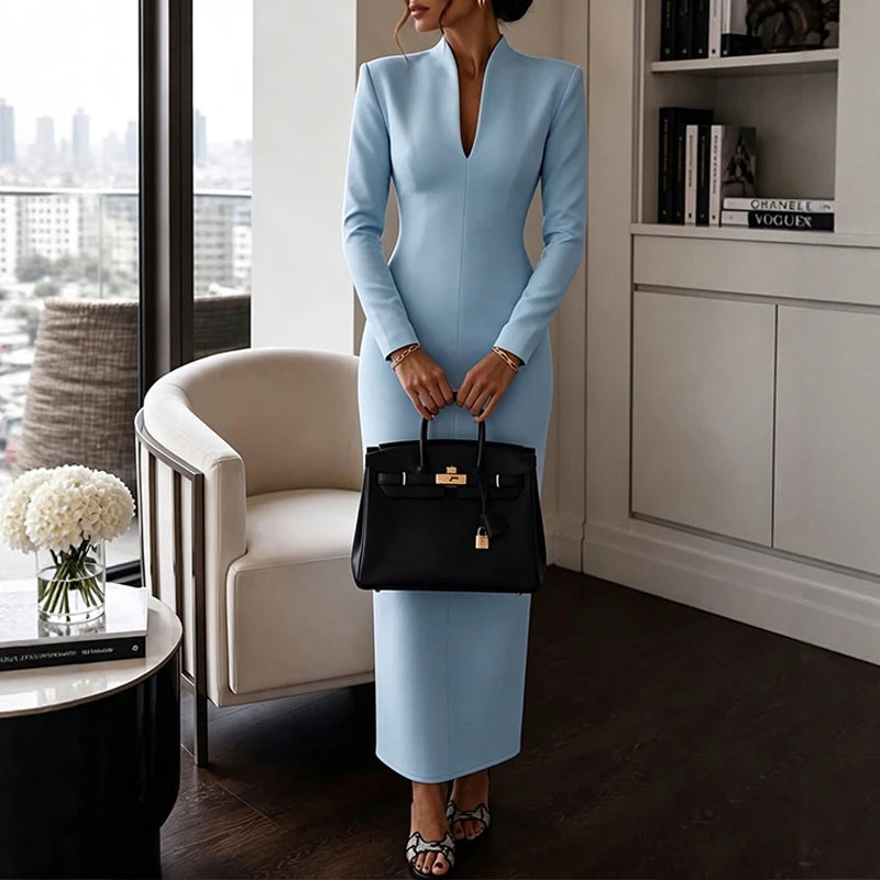 Robe femme fourreau à col V et taille haute