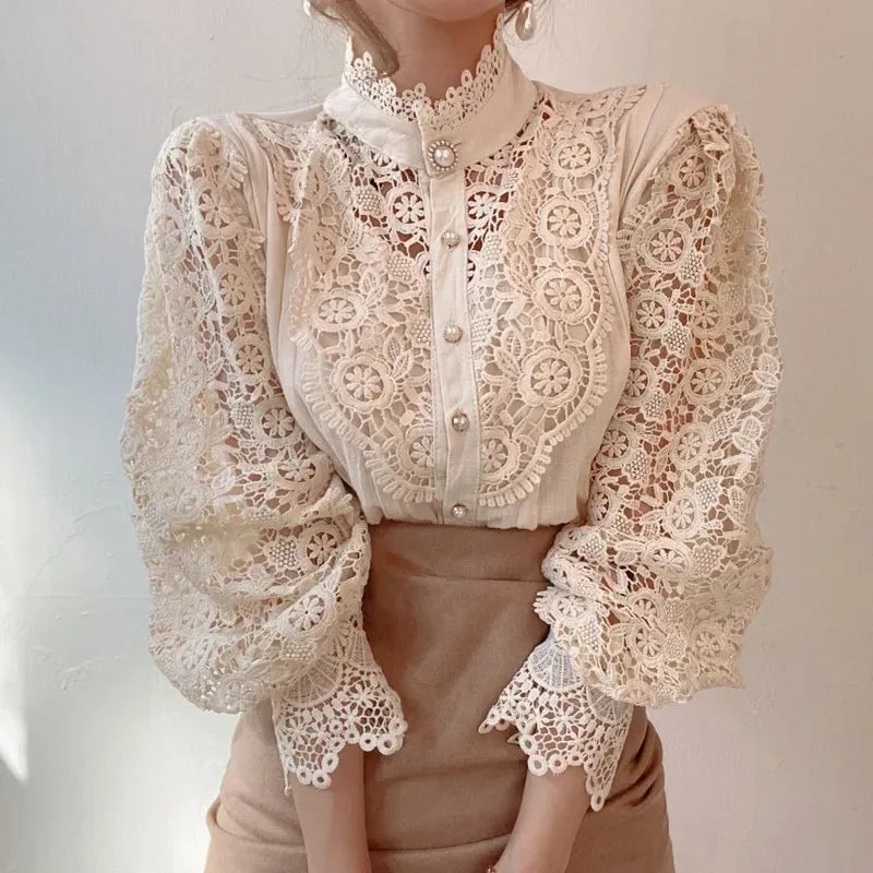 Chemise Rétro Femme – Dentelle Ajourée et Coupe Décontractée