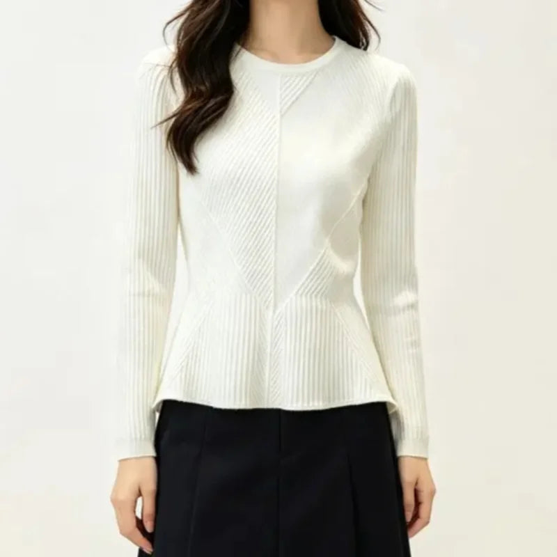 Pull Côtelé Femme – Maille Ajustée et Élégante