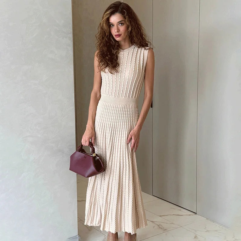 Robe Longue Femme – Maille Unie et Plissée