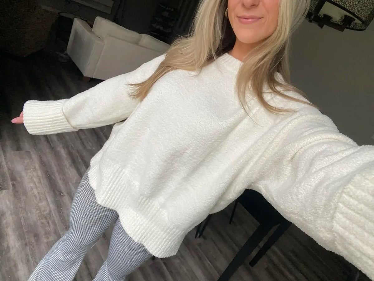 Pull Femme – Maille Épaisse et Manches Longues
