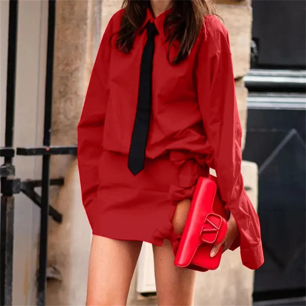 Ensemble femme rouge chemise et mini-jupe