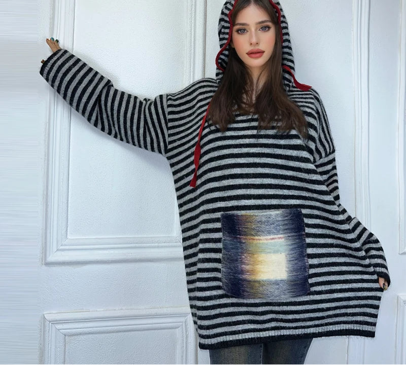 Pull Rayé à Capuche Femme – Col V