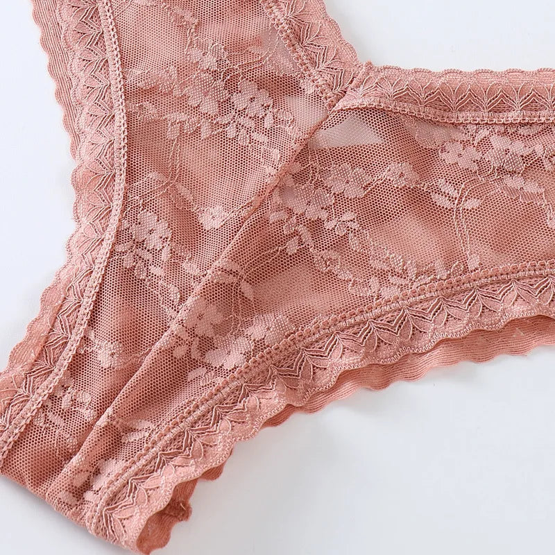 String Dentelle Femme – Fleurs et Brides Croisées