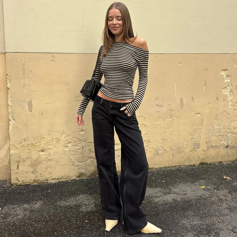 Haut Rayé à Épaule Dénudée – Style Asymétrique