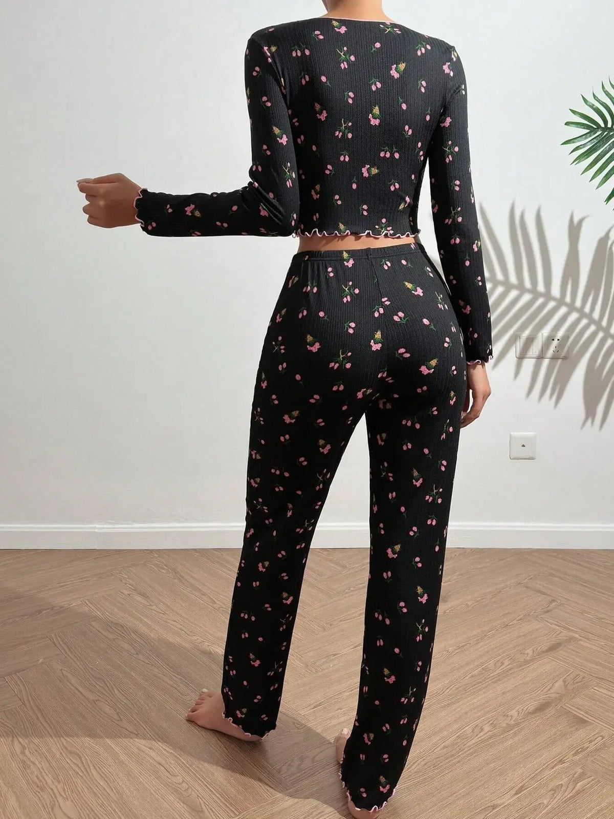 Pyjama Fleuri Femme – Haut Manches Longues et Pantalon