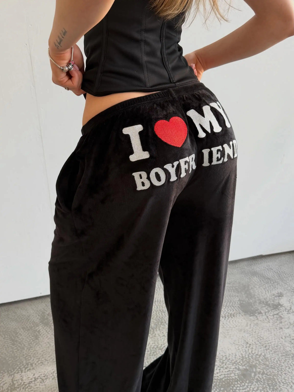 Pantalon de Jogging Rétro Femme – Broderie