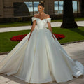 Robe de mariée de princesse en satin pour femmes