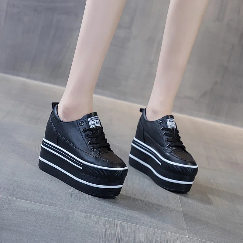 Baskets en cuir véritable souple pour femmes